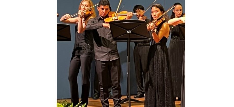 Joven colombiano participó en el curso magistral internacional de verano de violín y cuerdas