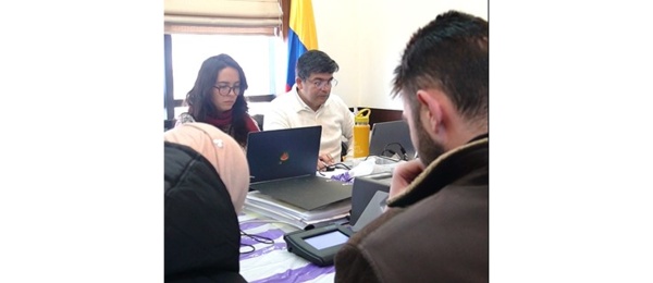 Cónsul en Tel Aviv realiza consulado móvil en la ciudad de Ramallah, Palestina