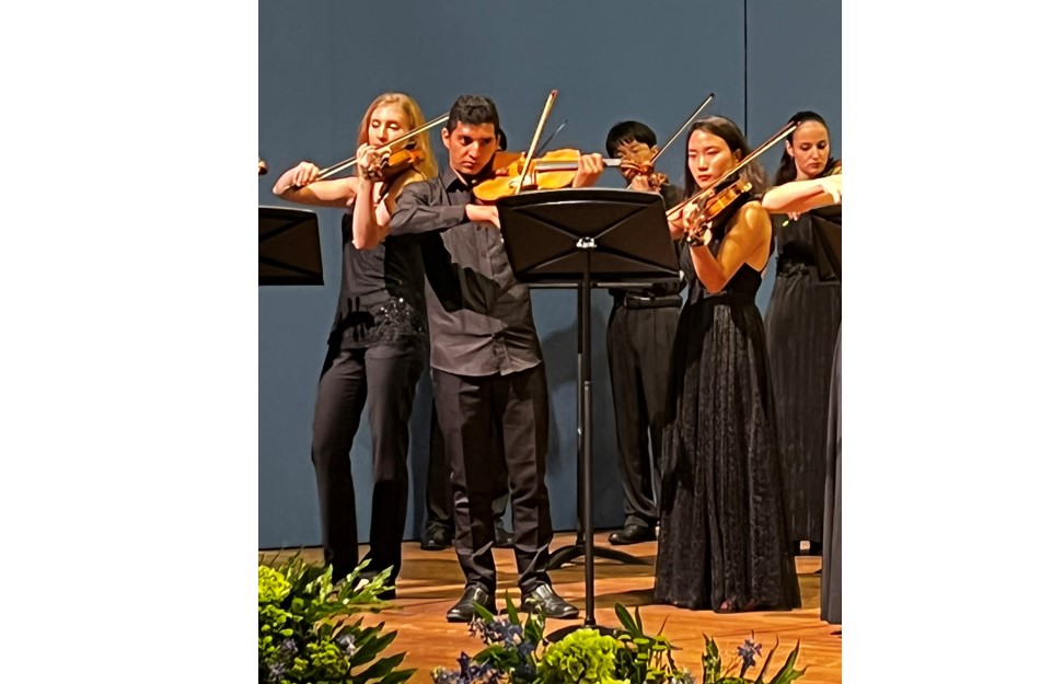 Joven colombiano participó en el curso magistral internacional de verano de violín y cuerdas